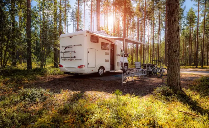 Kamper we Włoszech - Czy nocleg na dziko jest legalny?